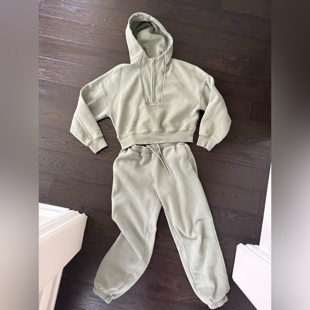 Abercrombie & Fitch Jogger Set